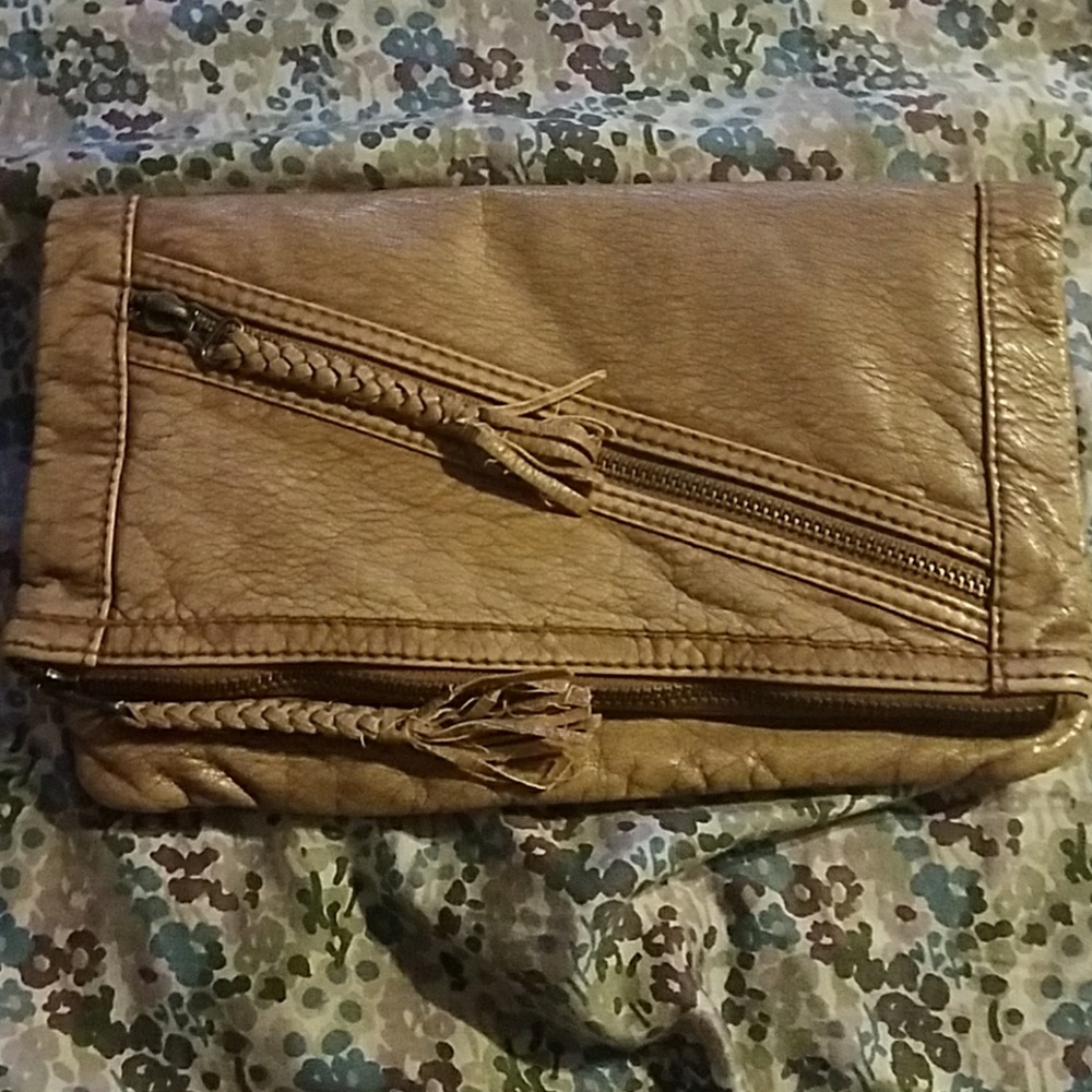 Converse one star clutch